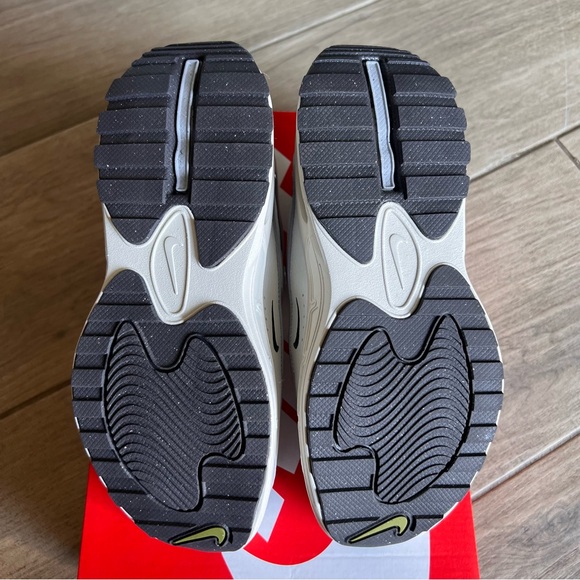 Nike Air Max Bliss MN - Picture 11 of 11